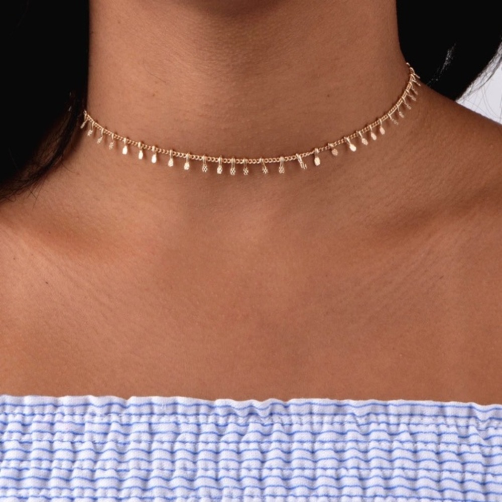 Gold delicate choker necklace
